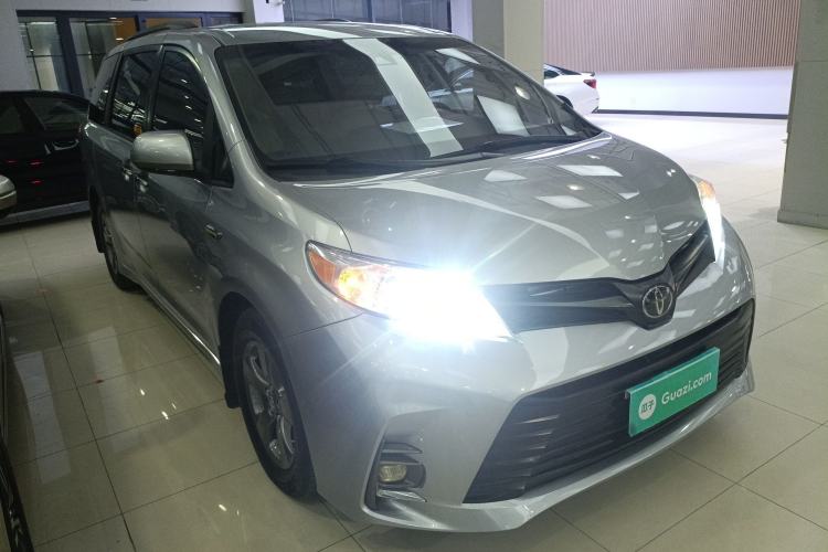 Used Toyota Sienna (Parallel Import) 2018 3.5L Two-Wheel Drive SE U.S. Specification

