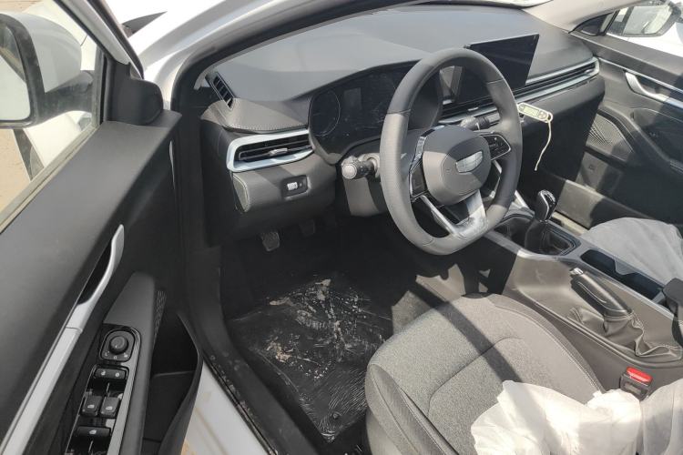 Used Geely Auto Emgrand 2025 4th Generation 1.5L Manual - Starry Edition