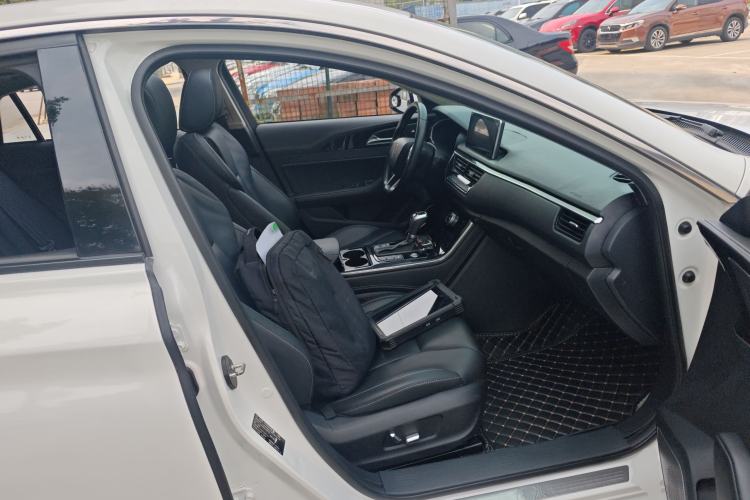 Used Hongqi H5 2019 30TD Smart Connect Dynamic Edition
