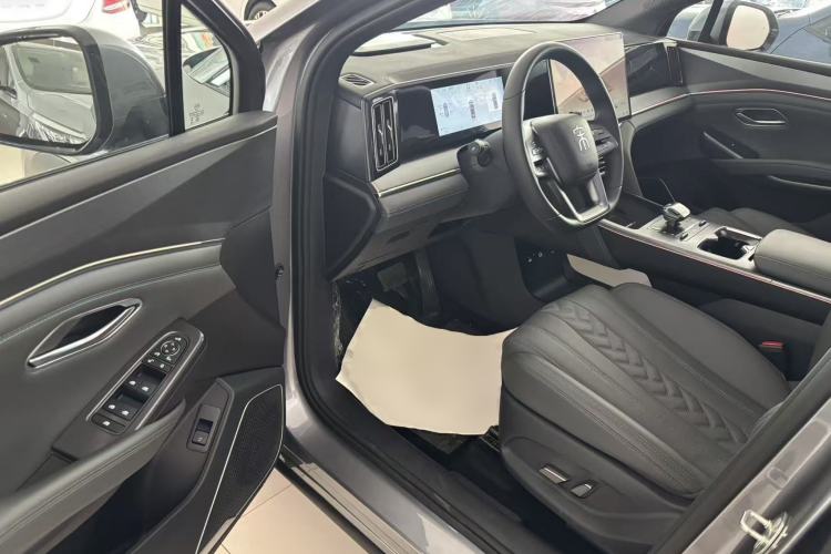 Used BYD Song L DM-i 2025 Intelligent Driving Version 160 km Beyond-Range Type Driver Seat