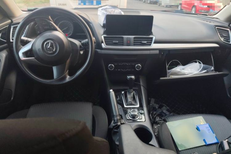 Used Mazda Mazda 3 Axela 2014 Sedan 1.5L Automatic Luxury Model
