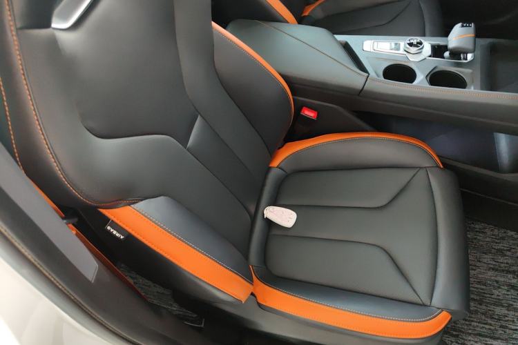 Used CHANGAN UNI-V 2023 1.5T Prestige Model