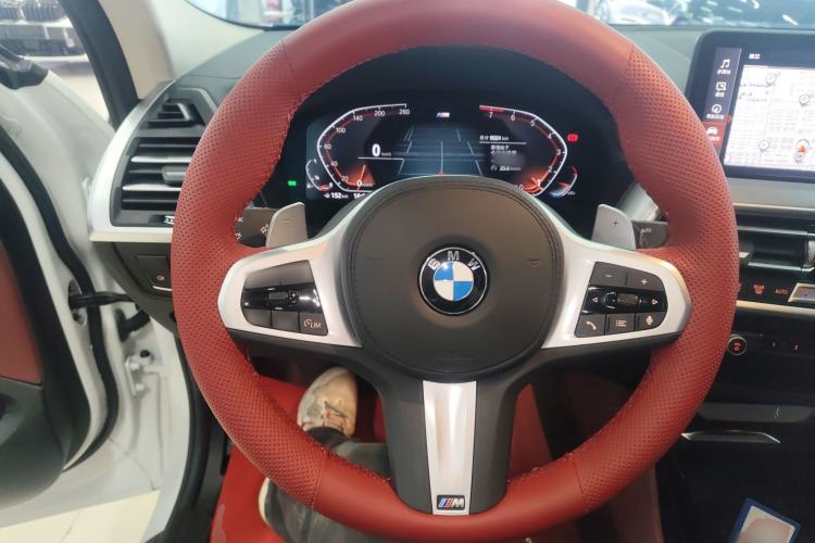 Used BMW X4 2022 xDrive 25i M Sport Package Steering Wheel