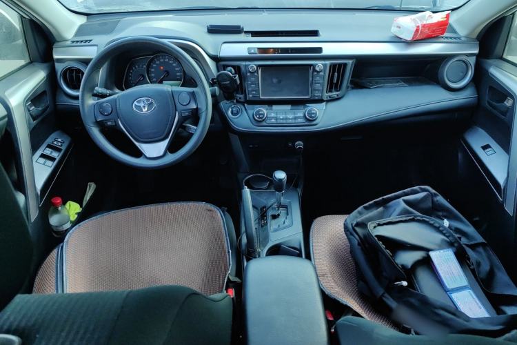 Used Toyota RAV4 2018 2.0L CVT Two-Wheel Drive Fashion X Edition