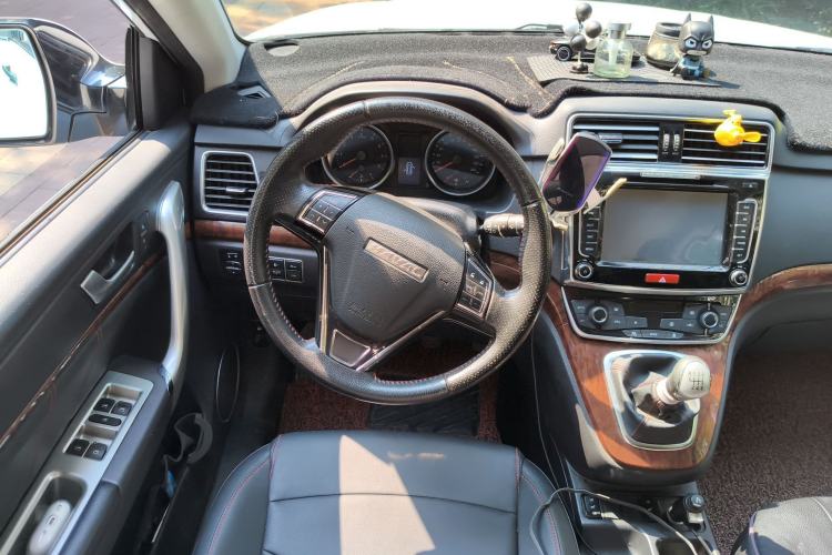 Used Haval H6 2017 Red-Label Sport Edition 1.5T Manual Two-Wheel Drive Elite Model
