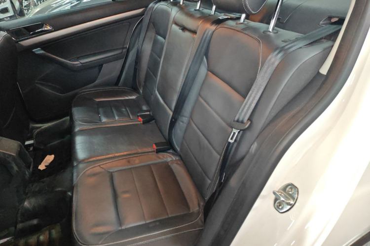 Used Volkswagen Lavida 2015 1.6L Automatic Comfort Edition Left Rear Seat