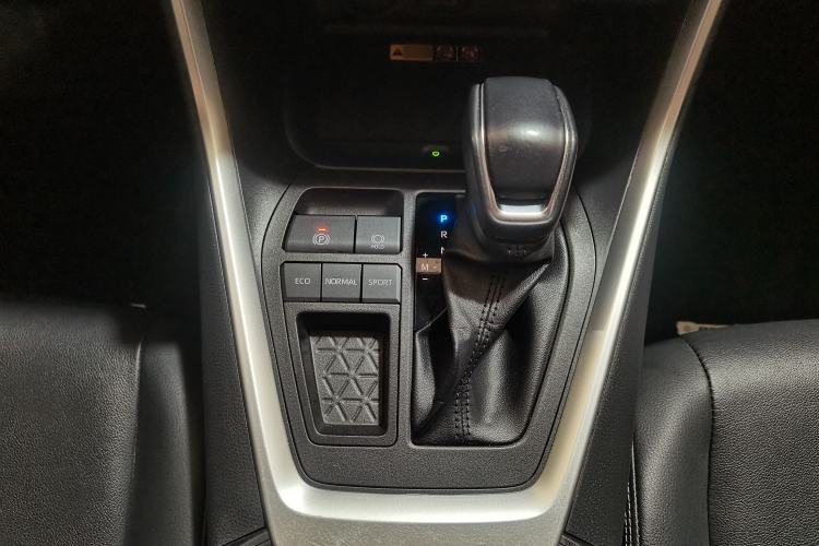 Used Toyota RAV4 2023 2.0L CVT Two-Wheel Drive Fashion Plus Edition