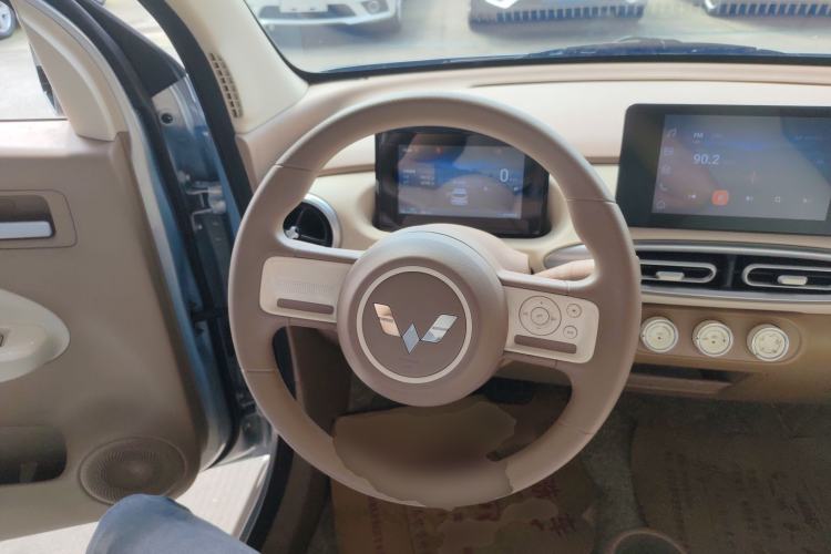 Used Wuling Hongguang MINIEV 2025 Four-Door Version Zhenxiang+ Edition Steering Wheel