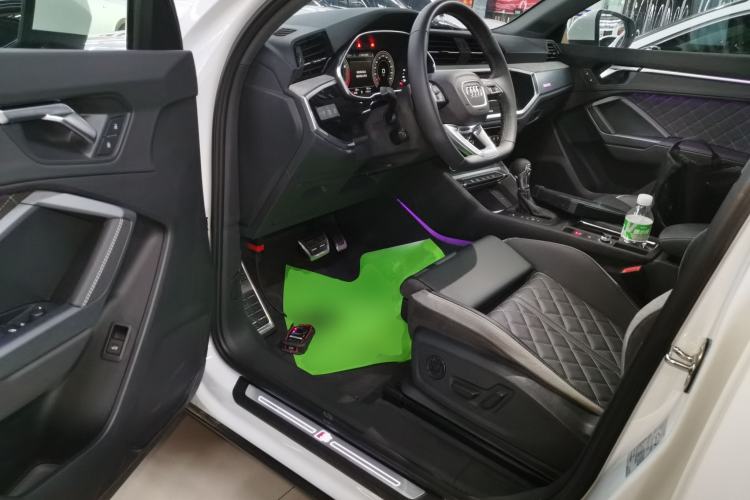 Used Audi Q3 2024 35 TFSI Fashion Dynamic Edition
