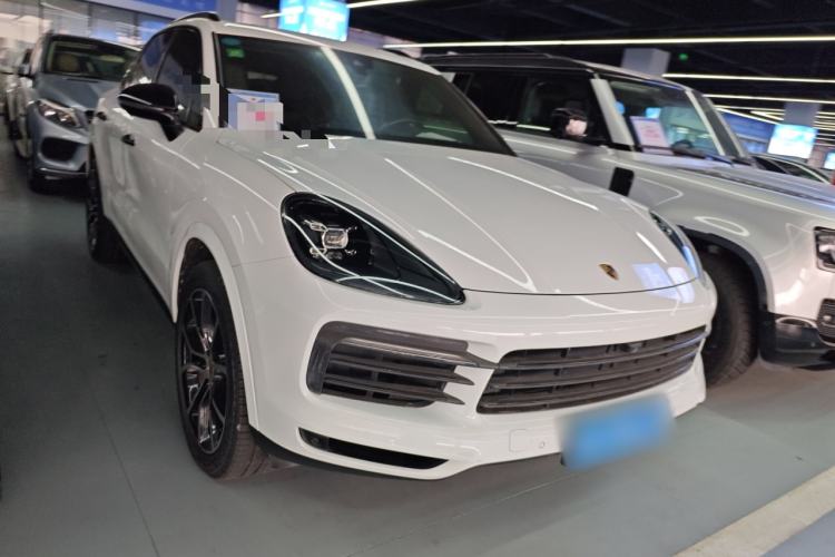 Used Porsche Cayenne 2018 Cayenne 3.0T Front Right 45 Deg