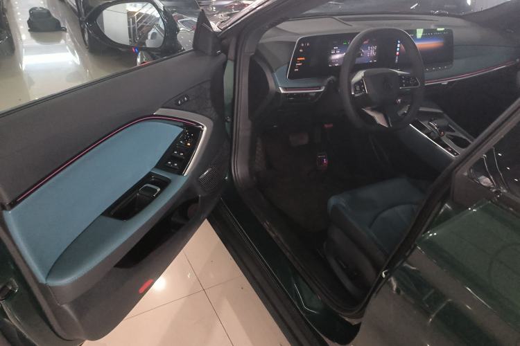 Used MG 7 2025 2.0T 405 AT Luxury Edition