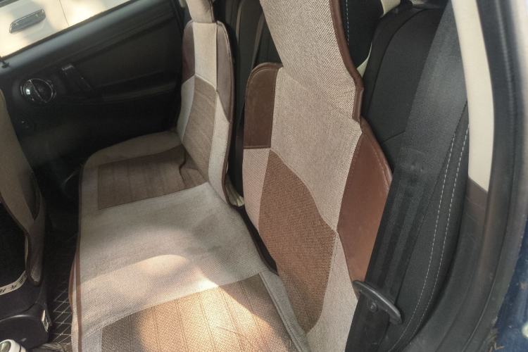 Used JAC Group Yueyue 2012 1.0L Luxury Model
