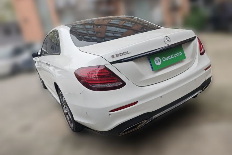 Used Mercedes-Benz E-Class 2017 E 300 L Sporty and Stylish Model
