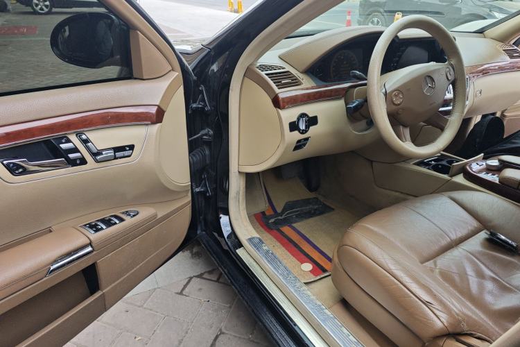 Used Mercedes-Benz S-Class 2008 S 300 L Executive Edition Driver Seat