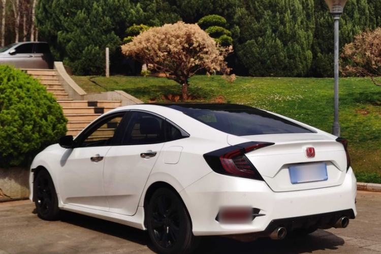 Used Honda Civic 2016 220TURBO CVT Prestige Edition
