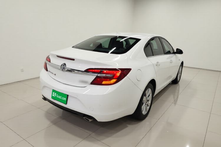 Used Buick Regal 2015 1.6T Leading Technology Model Rear Right 45 Deg