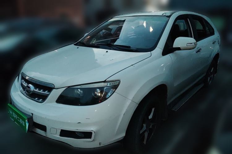 Used BYD S6 2013 Jingyue Edition 2.4L Manual Luxury 5-Seater
