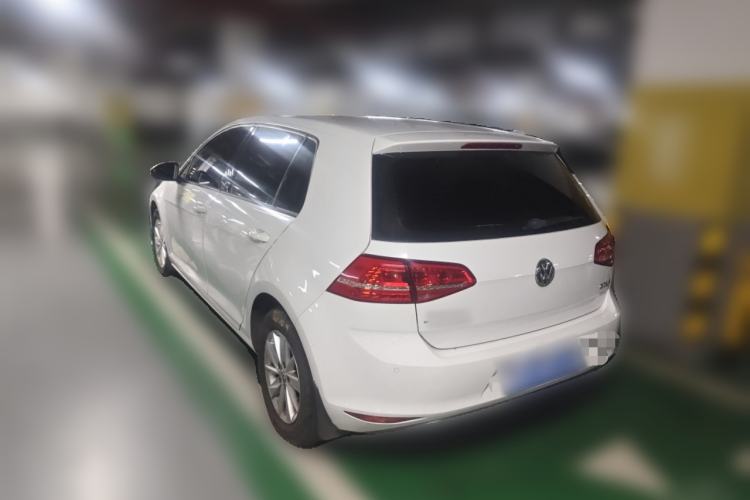 Used Volkswagen Golf 2015 1.6L Automatic Fashion Model
