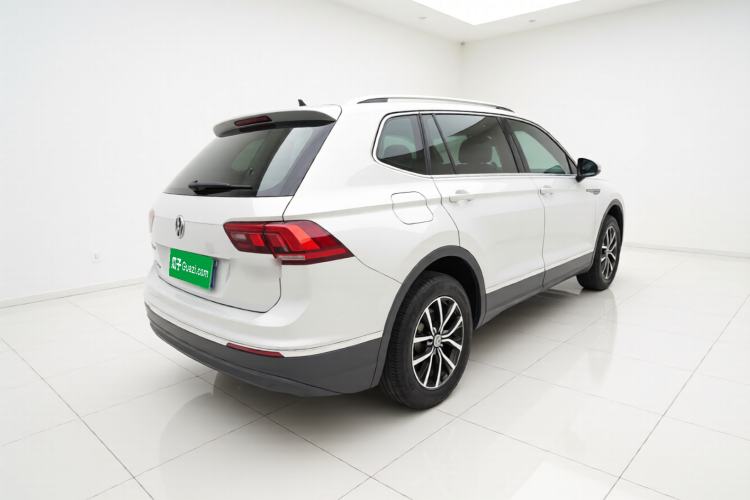 Used Volkswagen Tiguan L 2017 330TSI Automatic Two-Wheel Drive Luxury Edition
