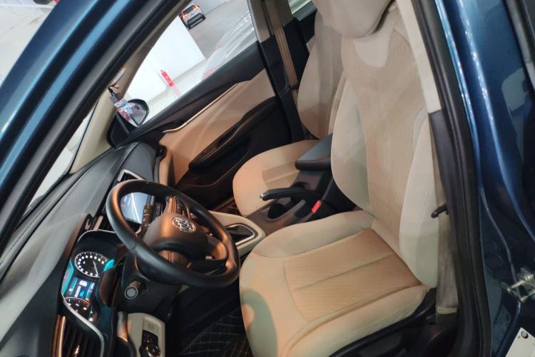 Used Buick GT 2015 15N Automatic Elite Version Left Front Seat