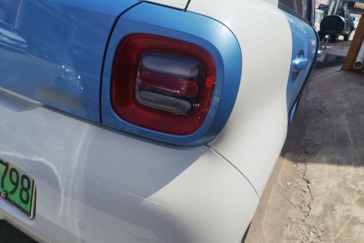 Used ORA Black Cat 2021 351 km Standard Version Exterior 3