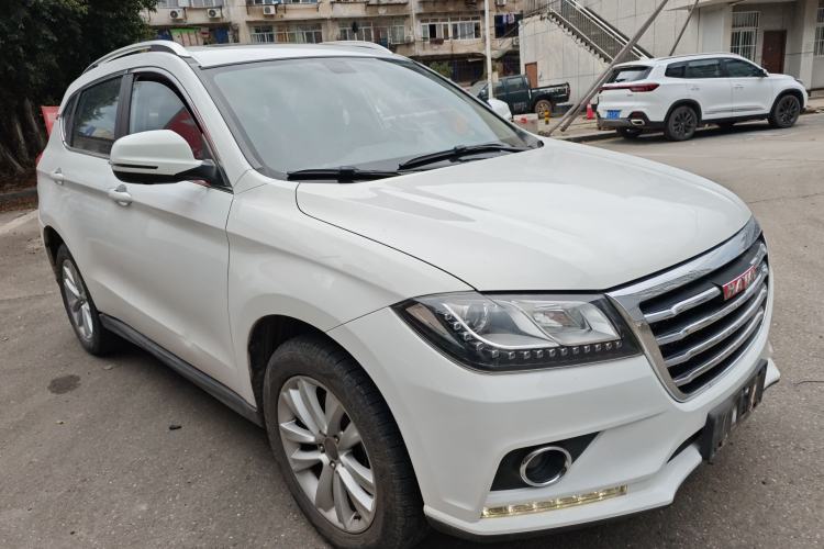 Used Haval H2 2016 Red-Label 1.5T Manual Two-Wheel Drive Luxury Model