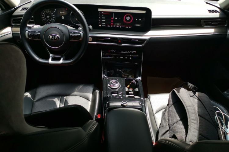 Used Kia K5 2020 270T CVVD Luxury Tech Edition Center Console