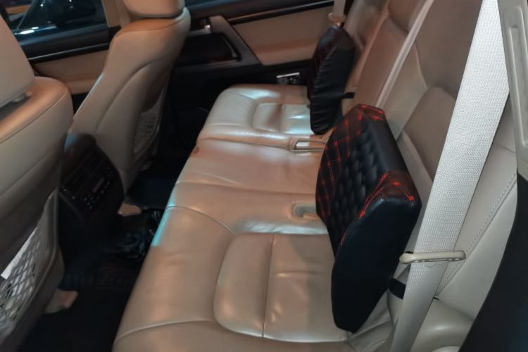 Used Toyota Land Cruiser 2010 4.0L Automatic VX
