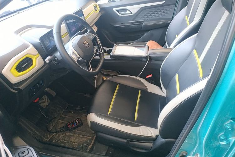 Used SOL E10X 2022 Flower Fairy Style Baby's Breath Left Front Seat