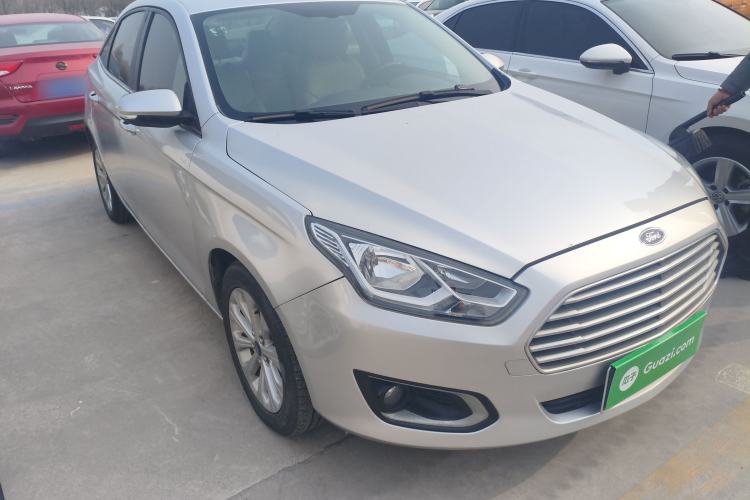Used Ford Escort 2015 1.5L Automatic Fashion Model

