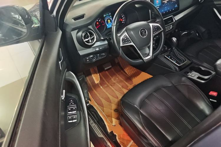 Used BYD Song 2019 1.5TI Automatic Smart Connect Luxe Version Driver Seat