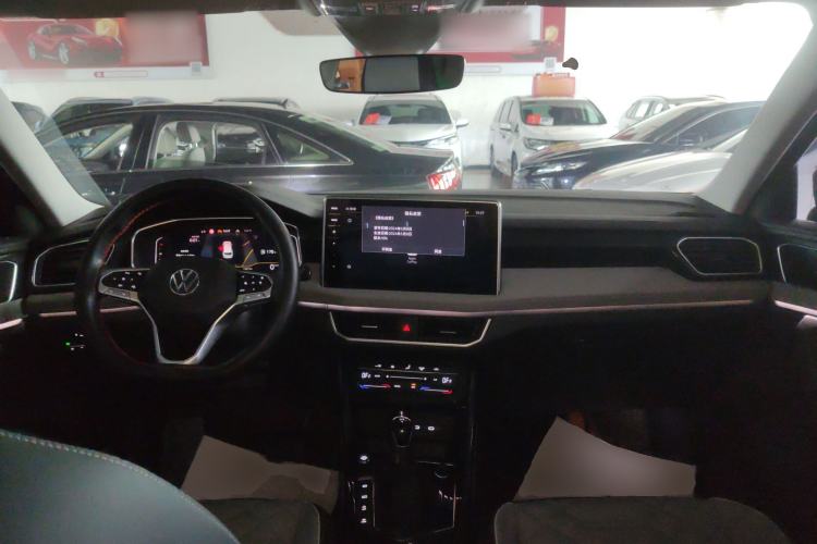 Used Volkswagen Tayron 2024 300TSI Two-Wheel-Drive Luxury Plus Advanced Version Center Console