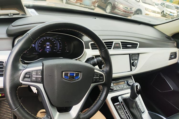 Used Geely Auto Emgrand X7 Sport 2018 1.8TD Automatic Two-Wheel Drive Smart Connect 4G Internet Edition
