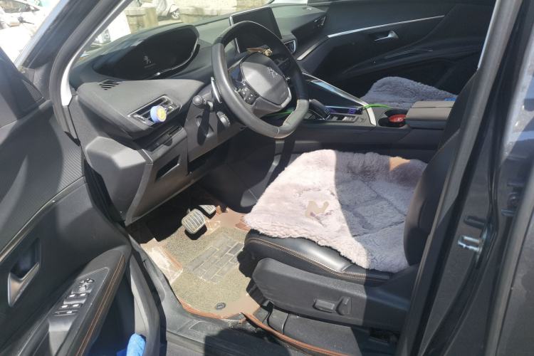 Used Peugeot 4008 2017 350THP Elite Edition Left Front Seat