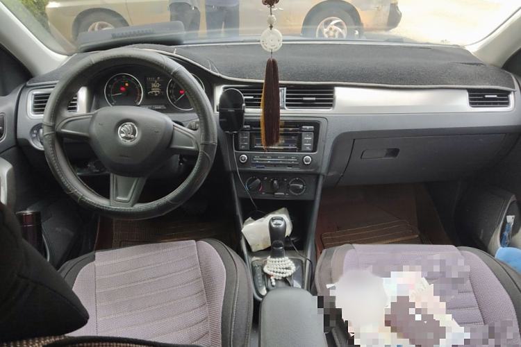 Used Skoda Rapid Spaceback 2014 1.6L Automatic Enjoyment Edition