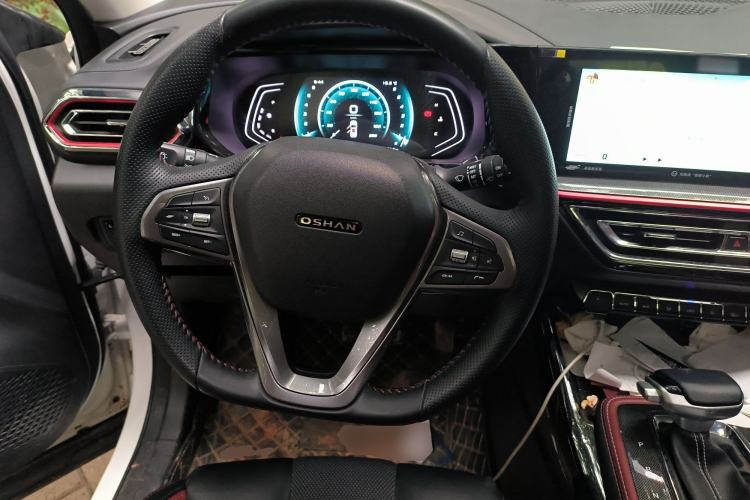 Used CHANGAN OSHAN X5 2022 Sport Edition 1.5T DCT Cyclone Assault Steering Wheel