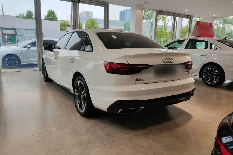 Used Audi A4L 2022 40 TFSI Luxury Dynamic Model