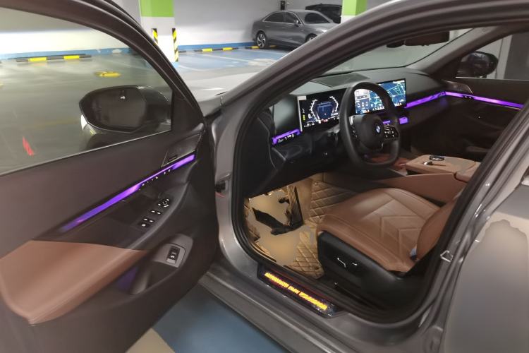 Used BMW 5 Series 2024 530Li Leading Luxury Package