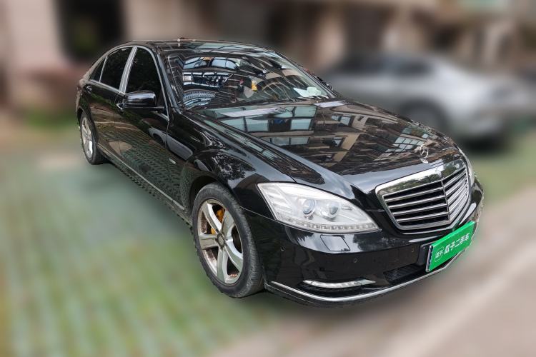 Used Mercedes-Benz S-Class 2010 S 400 L HYBRID Front Right 45 Deg