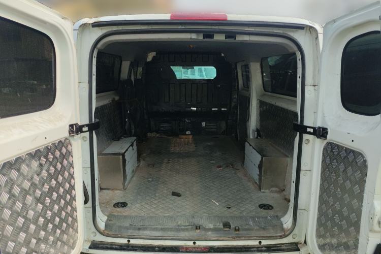 Used SAIC MAXUS Dana V1 2025 V1+ Long Wheelbase Low-Roof Multi-Function Version (62 kWh) Trunk