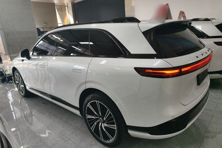 Used XPeng G9 2024 570 Max Left Side