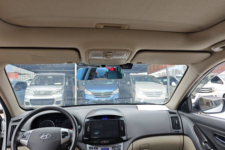 Used Hyundai Celesta 2015 1.6L Automatic Luxury Model
