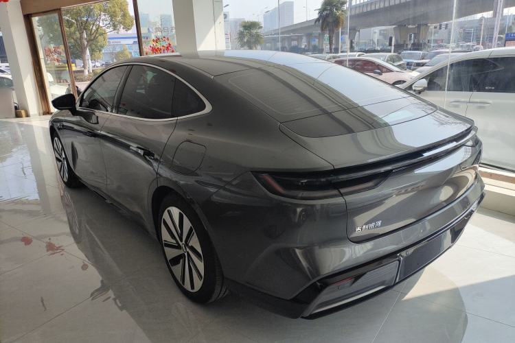 Used Geely Galaxy E8 2024 550 km Range Rear-Drive MAX