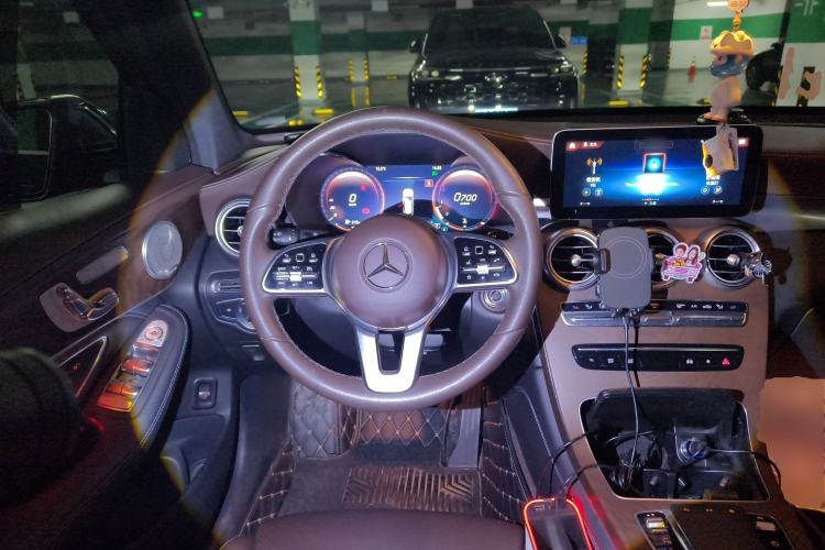 Used Mercedes-Benz GLC 2020 Facelift GLC 300 L 4MATIC Dynamic Edition Steering Wheel