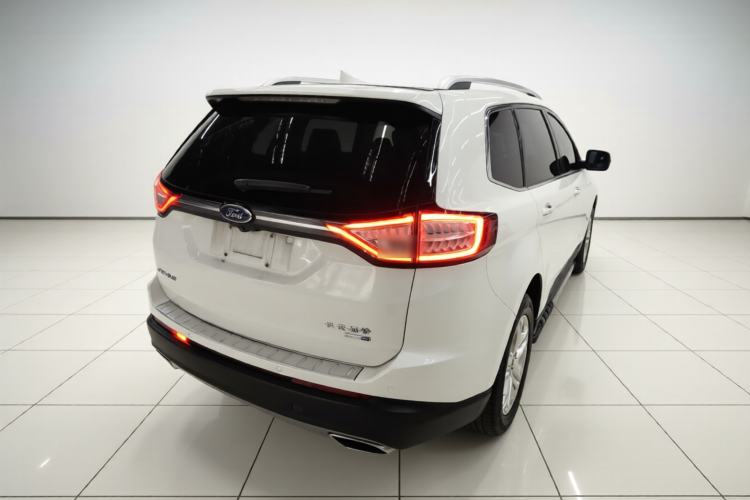 Used Ford Edge 2018 EcoBoost 245 Four-Wheel Drive Titanium 7-Seater Rear Right 45 Deg