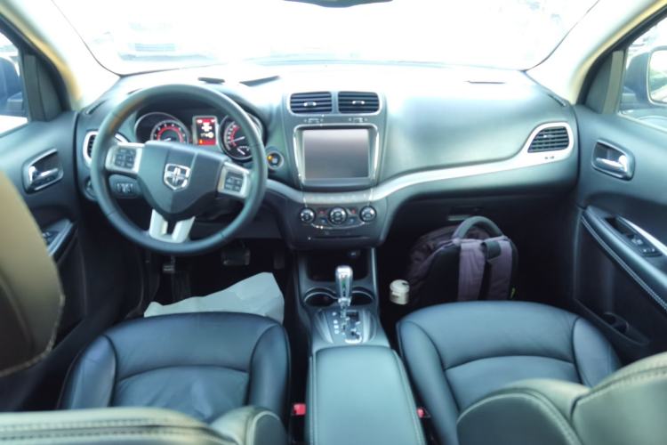 Used Dodge Journey 2016 2.4L Two-Wheel-Drive Touring Edition Interior 2