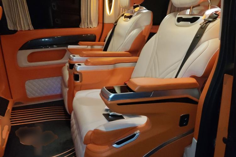 Used Mercedes-Benz Vito 2021 2.0T Business Version 7 Seats Left Rear Seat