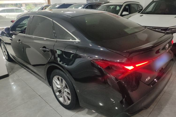 Used Toyota Avalon 2019 2.5L Ambition Version China VI Standard
