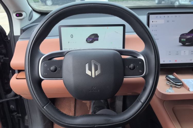Used Leapmotor C16 2024 Range-Extended 200 LiDAR Edition Steering Wheel