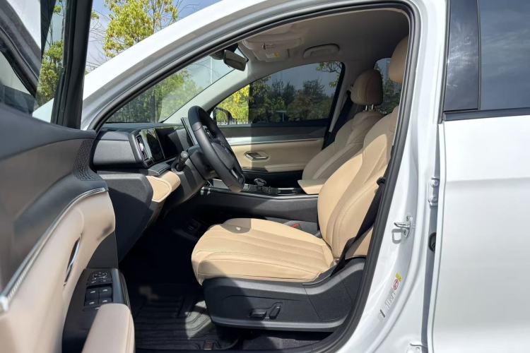 Used BYD Song Pro New Energy 2025 Second-Generation DM-i 75KM Leading Edition Interior 2